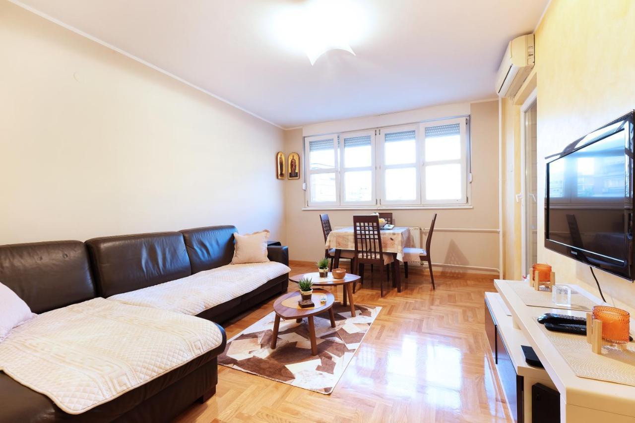 Sky City View Apartment & Big Terrace Beograd Eksteriør bilde